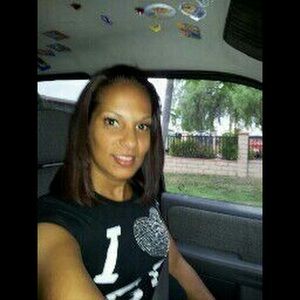 Meet your Posher, Dina